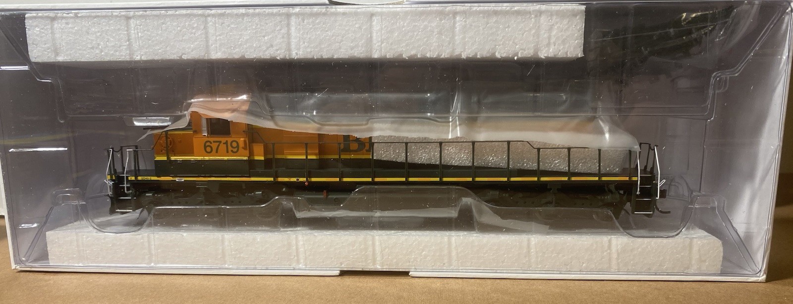 Athearn 98250 BNSF SD40-2 Engine Locomotive- New In Box -Tested Runs-DCC READY
