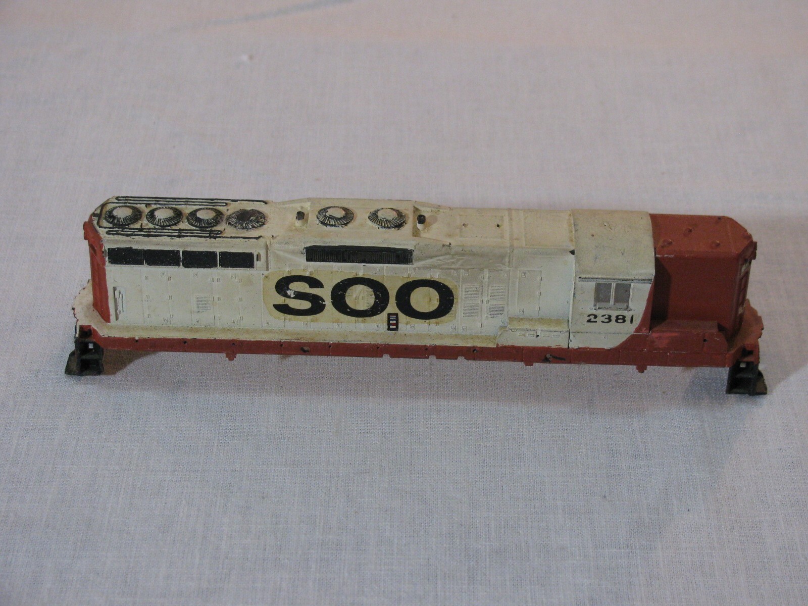 Vtg HO Scale Diesel Locomotive Shell ONLY, SOO #2381, Unmarked, PARTS/REPAIR rr