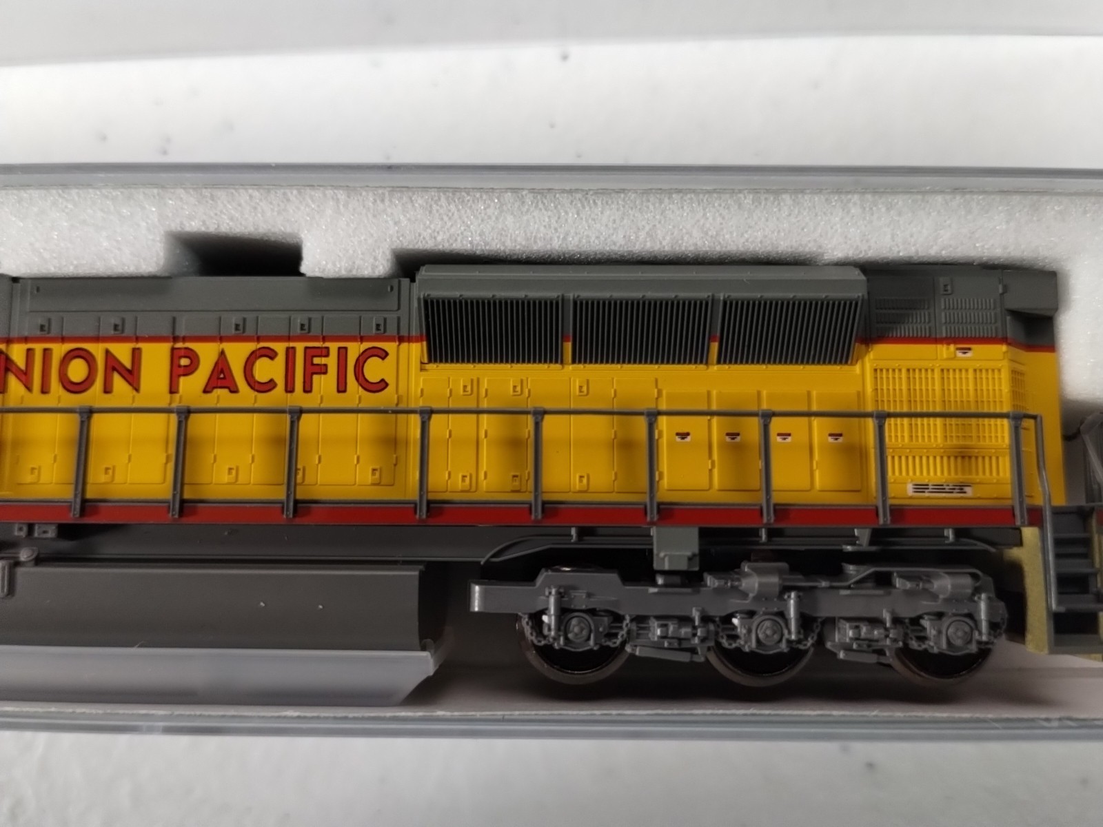 DC KATO N-Scale #176-5604 EMD SD90/43MAC UP #8104 Union Pacific NOS