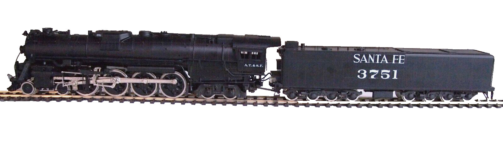 KTM Models 2310 – Santa Fe 3781 ATSF 4-8-4 Class 2900 – 0 Gauge 2 Rail 20v Loco