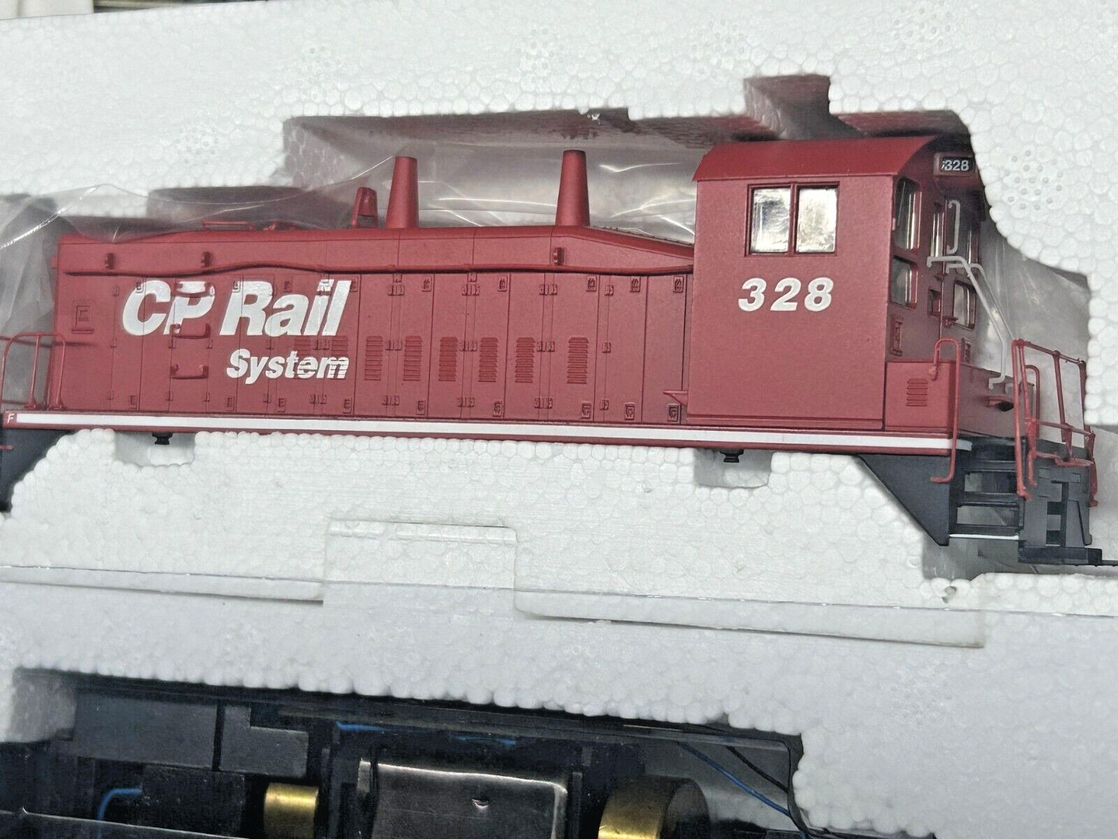 CANADIAN PACIFIC – CP RAIL SW9/1200 SWITCH LOCO – DC HO Scale “RED” NEW OOP RARE