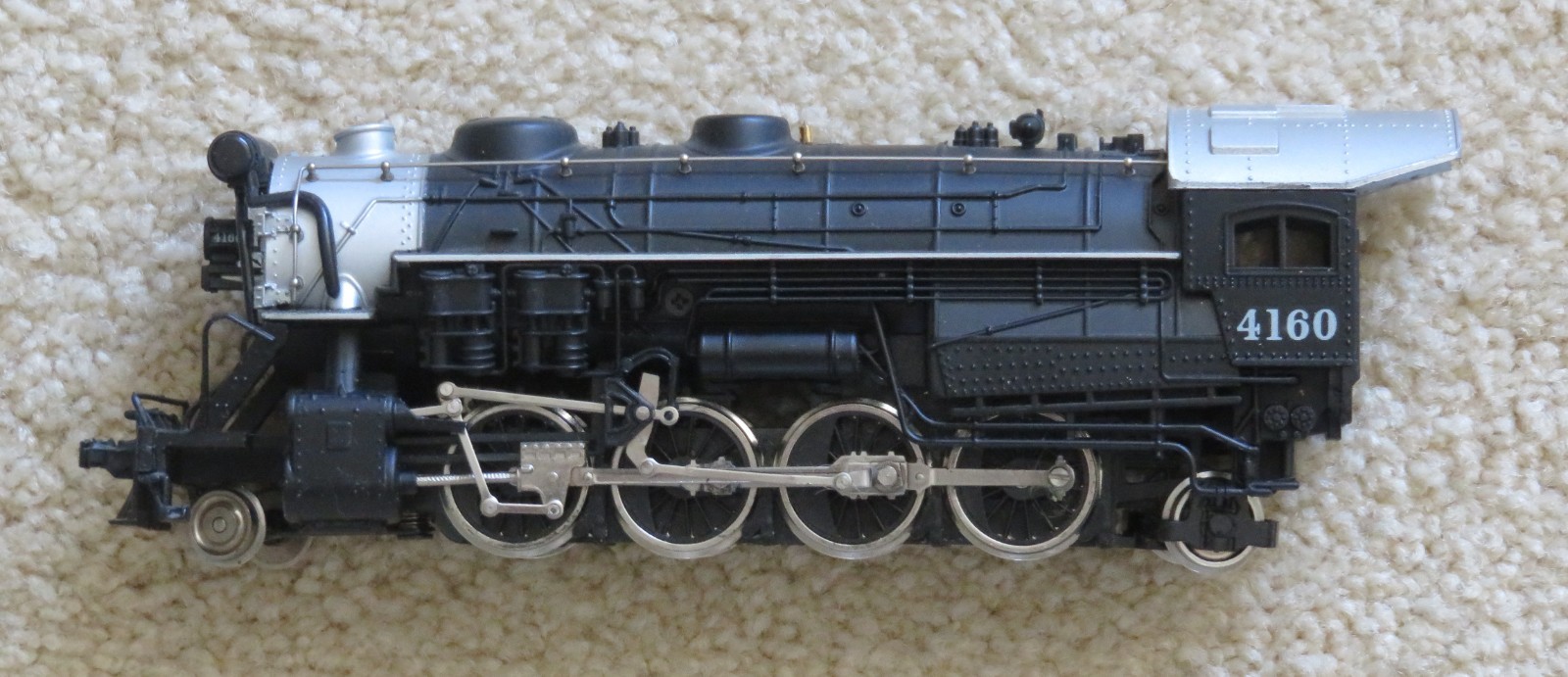 BACHMANN HO Scale MIKADO 2-8-2 Southern Pacific #4160 Locomotive + Tender in Box