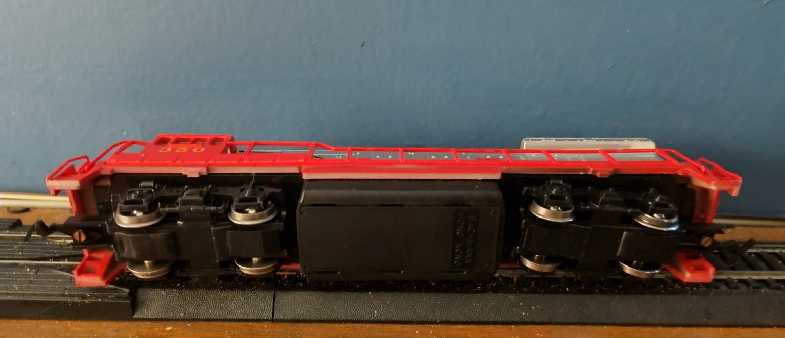 HO Scale Bachmann Santa Fe diesel Locomotive no 350