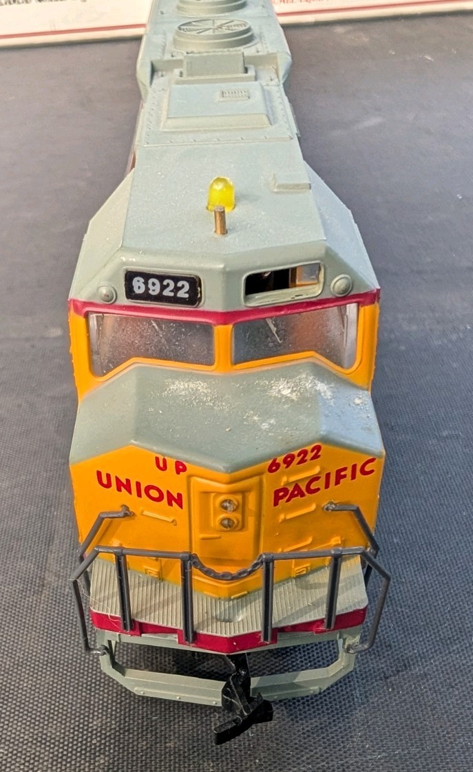 Bachmann the Centennial DD40X Loco 16-Wheel Union Pacific HO Scale Engine