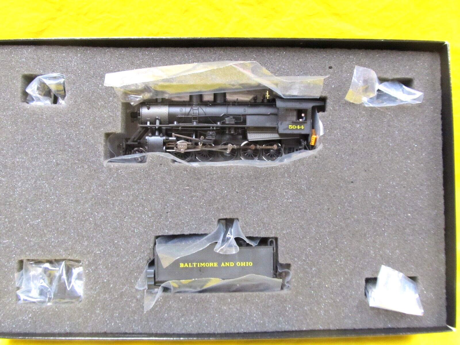 Bachmann Spectrum HO 81701 2-10-0 Decapod Lettered for B&O New