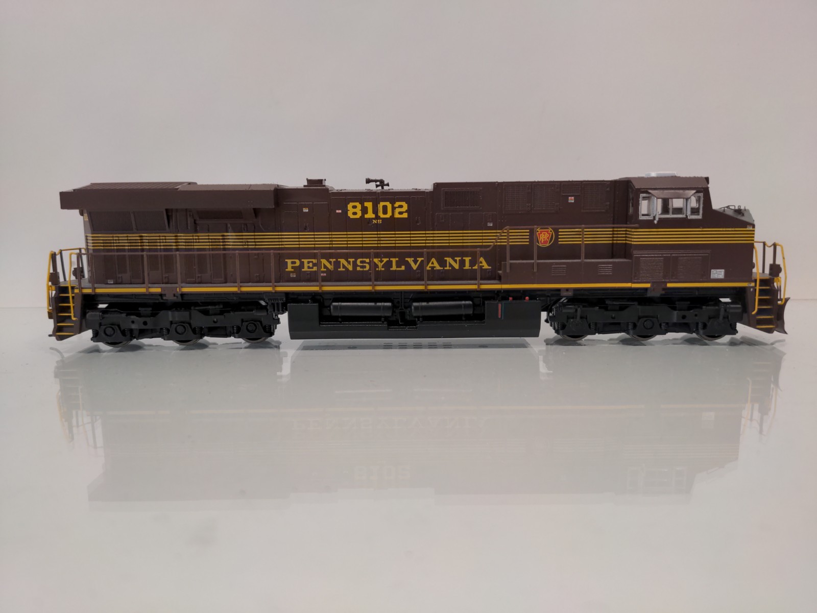 Bachmann HO ES-44AC Norfolk Southern Pennsylvania Heritage Unit 8102 DCC SOUND