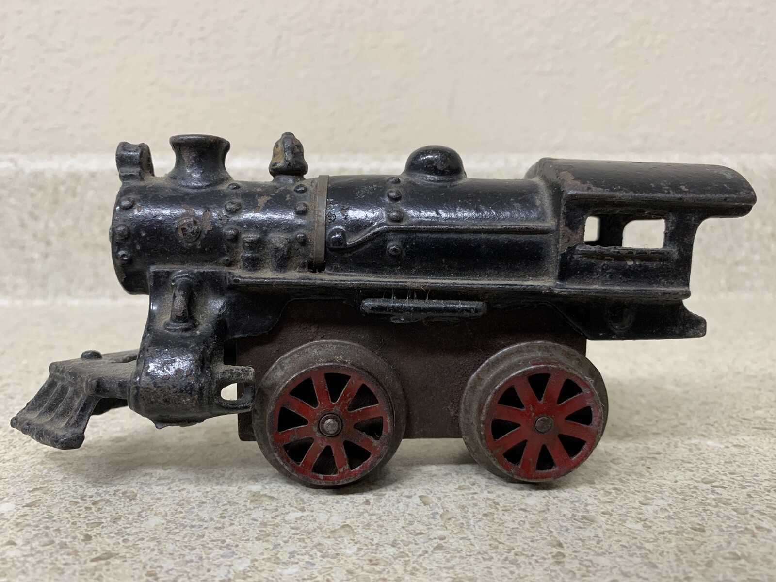 Hafner O Gauge Cast Iron Windup Locomotive