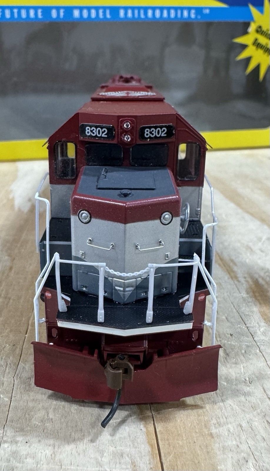 Athearn 91681 HO EMD Lease SD-60 Road Number 8302 New! DCC Ready