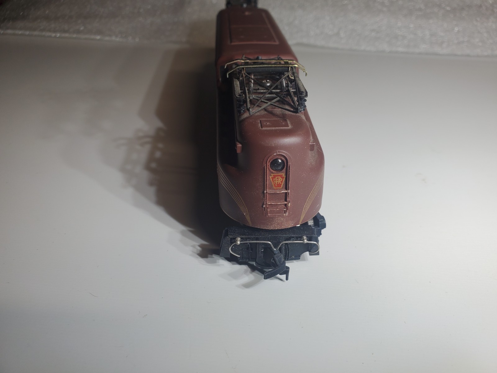 ho Pemco Pennsy #4828 GG1 Electric Locomotive – Tuscon Red – DC – Runs Good (B)