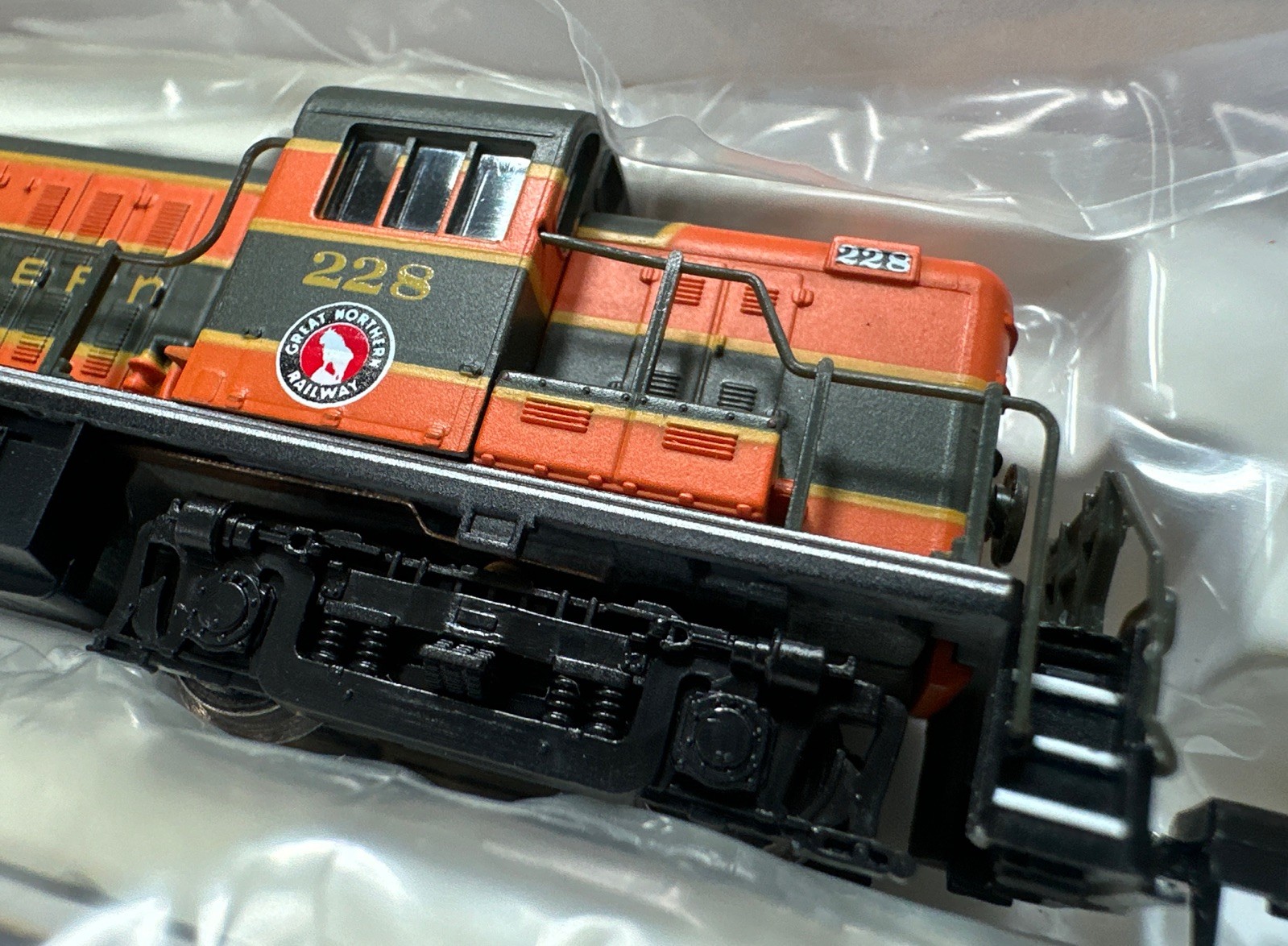 Atlas Classic N Scale Loco #42022 RS-3 Great Northern #228 Tested NOS NY