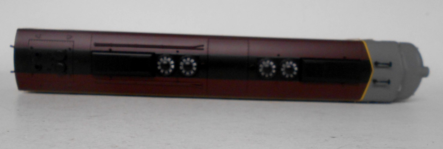 RAPIDO HO Scale E-8-A Early Scheme Silent DC Only #1800 CANADIAN PACIFIC
