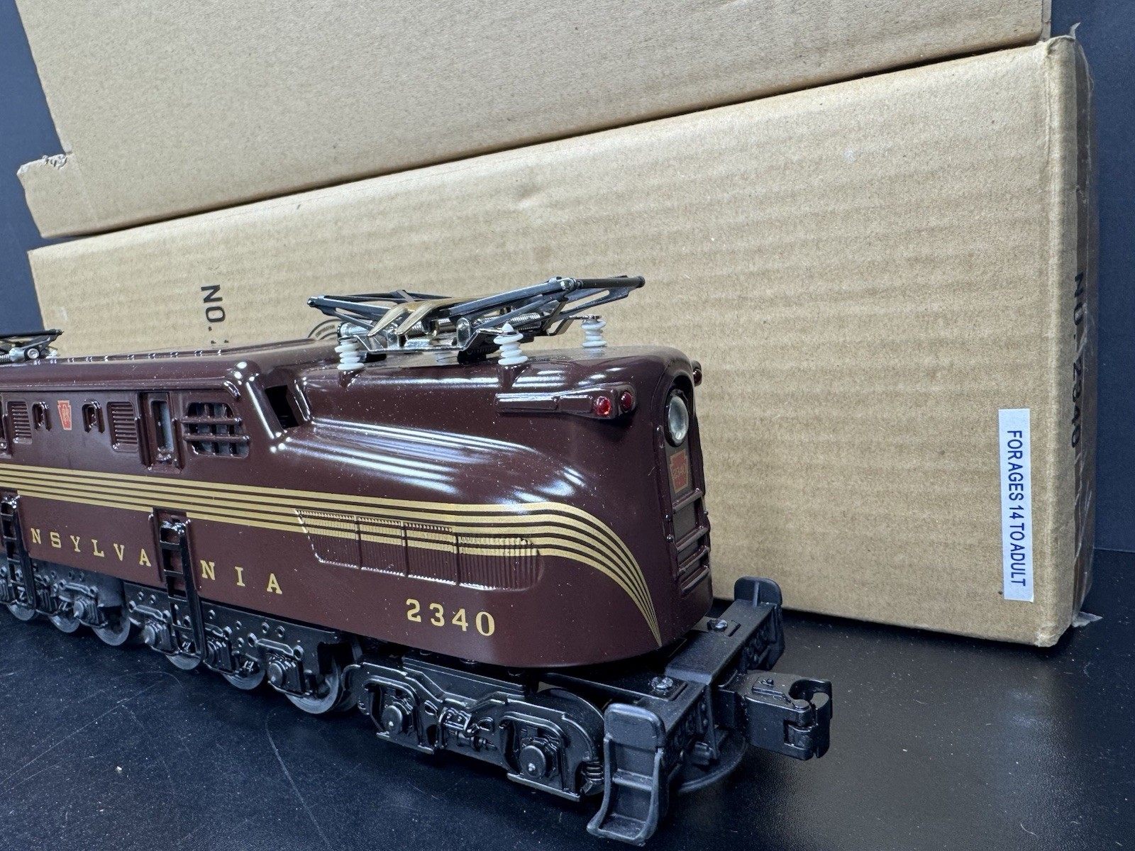 Lionel 6-38303 Pennsylvania tuscan 5-stripe GG-1 electric engine #2340 LNIB