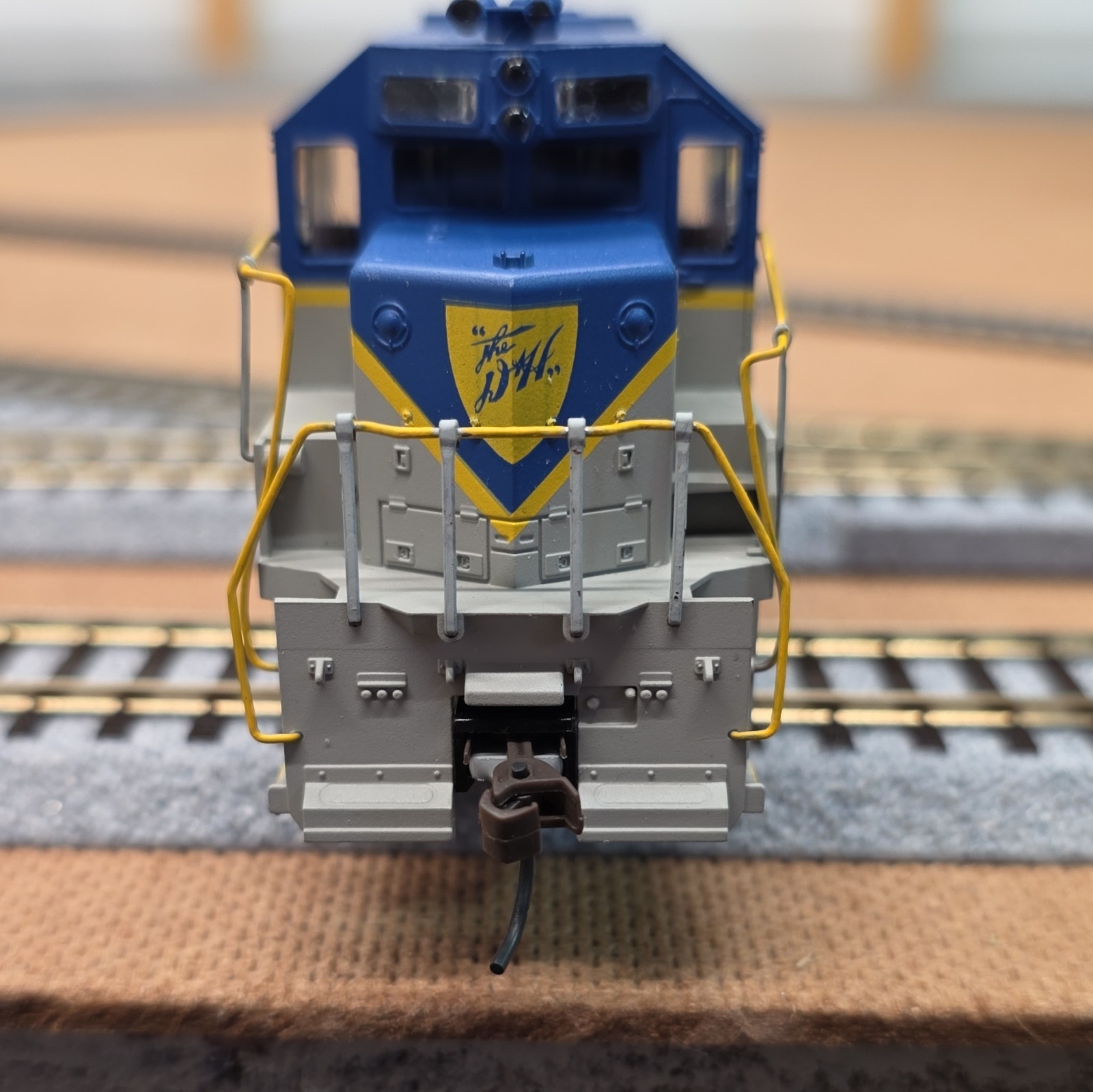 Athearn HO EMD GP38-2 Delaware & Hudson #7308 Diesel Locomotive DC Analog 04647