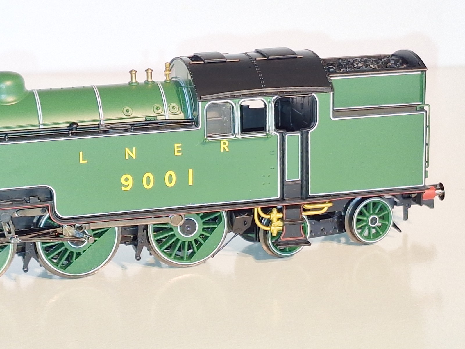 Hornby R2912 DCC Ready Thompson Loco. New Old Stock. Mint Cond. Boxed. OO Scale