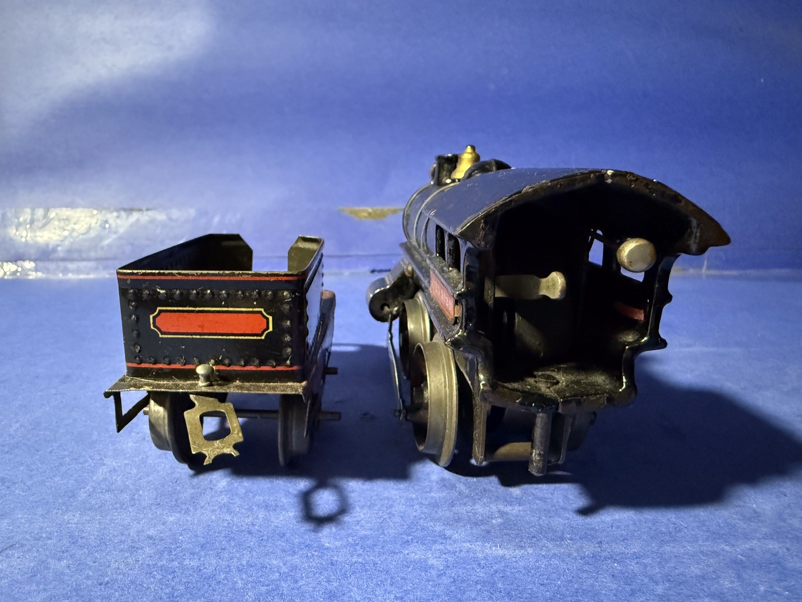 Ives Prewar #20 Locomotive w/Harvard & Yale Cars (With Extra Car)