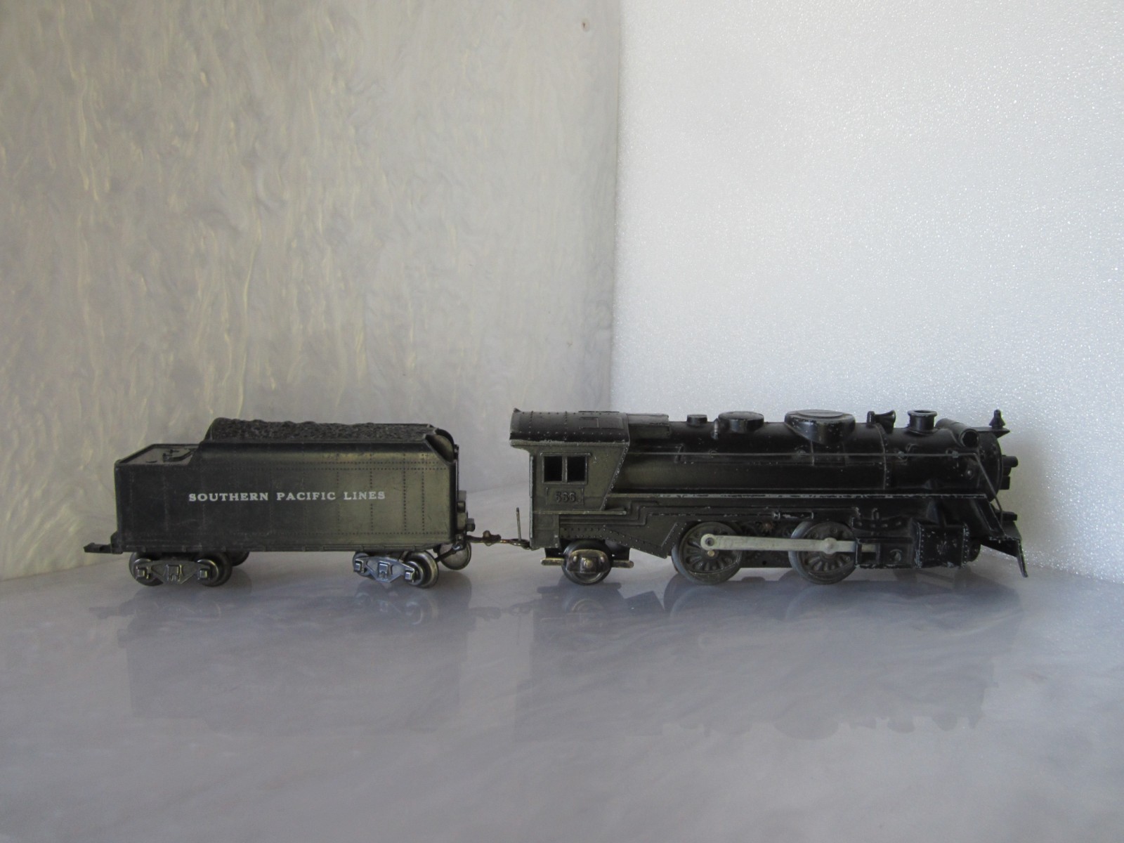 VTG MARX O GAUGE CAST IRON STEAM LOCOMOTIVE WITH SOUTHERN PACIFIC LINES TENDER