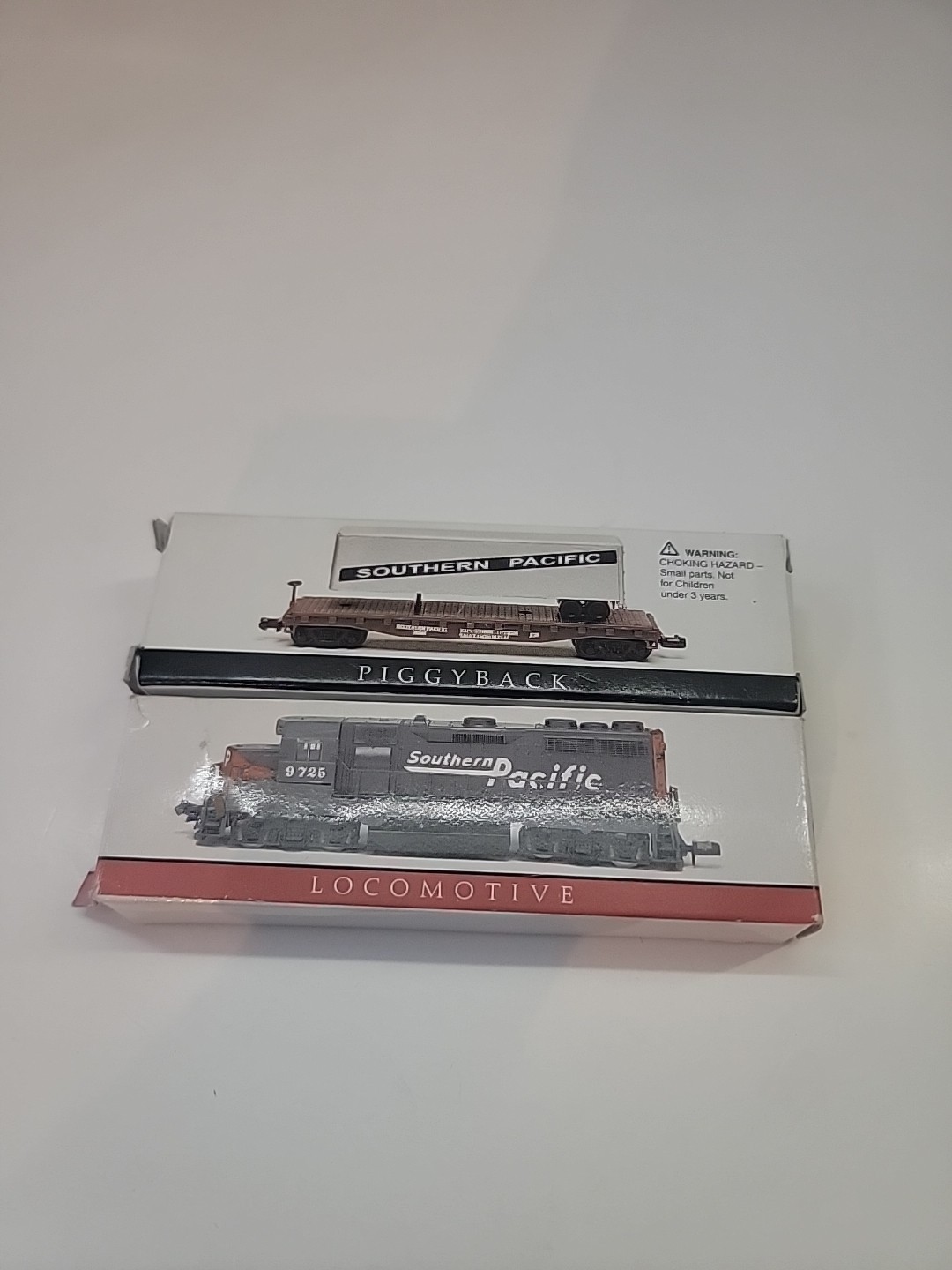 Southern Pacific Locomotive 9725 High Speed Metal Products Southern Piggy Back