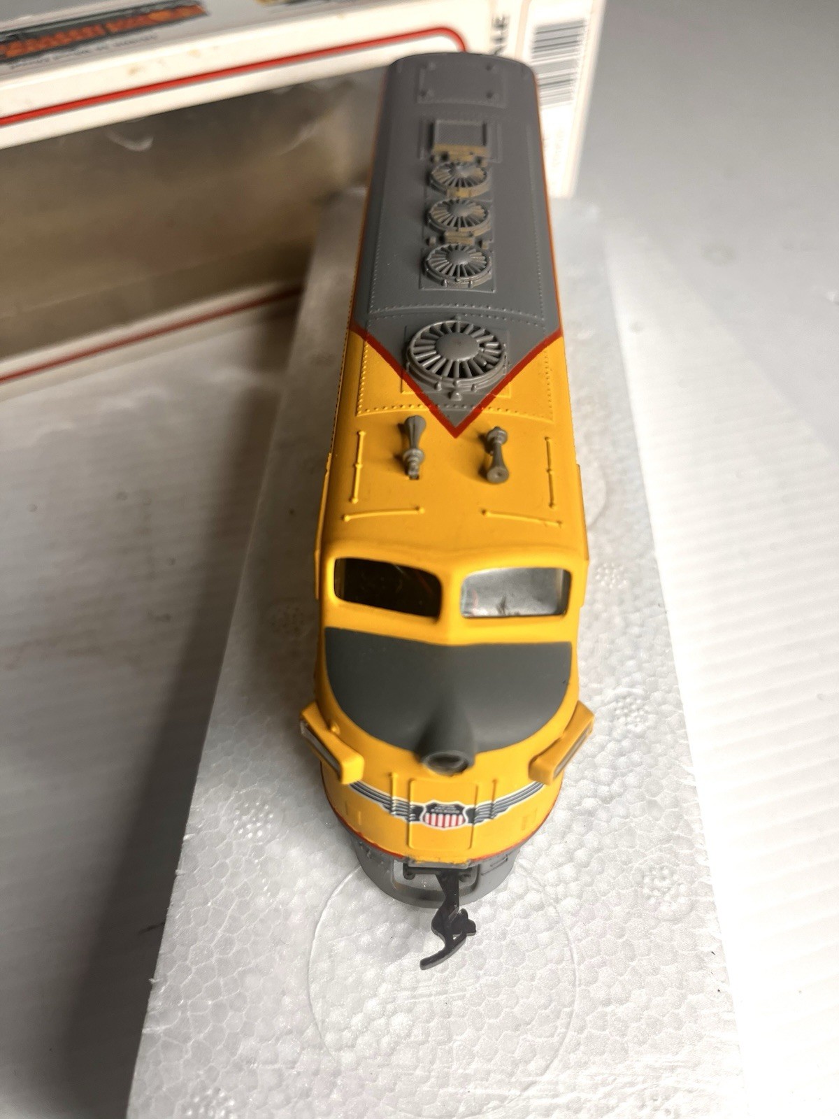 HO Scale Bachmann 61501 UP Union Pacific EMD F9 Diesel Locomotive #1468