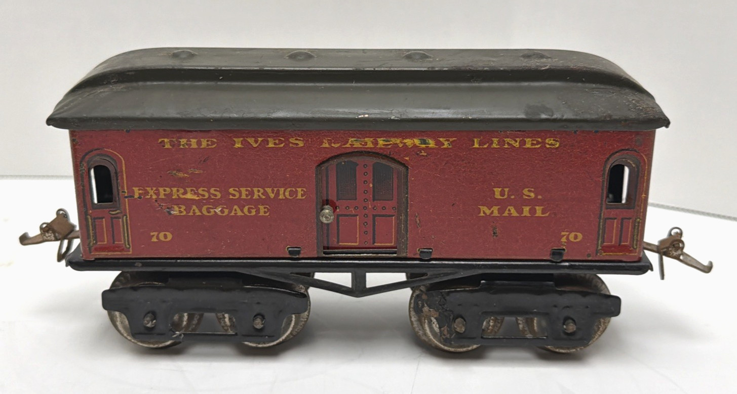 IVES PREWAR O-GAUGE #70 BAGGAGE CAR #1