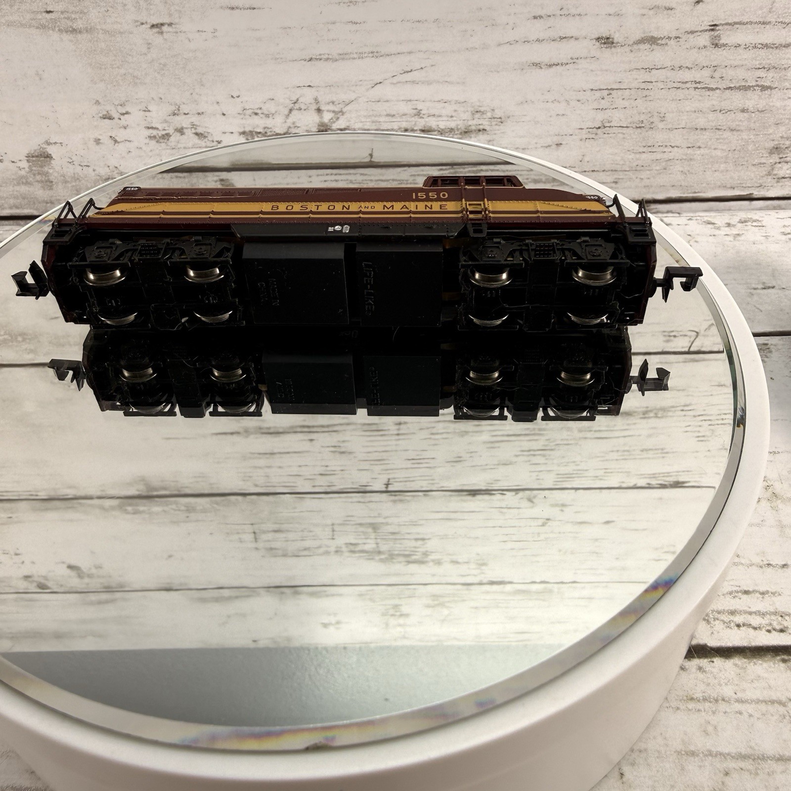 Life-Like N Scale BL2 Boston & Maine #1550 Diesel Locomotive Runs READ