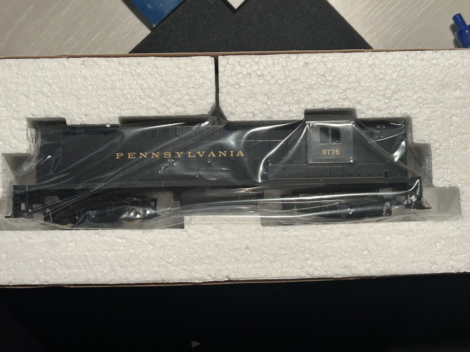 Stewart Hobbies HO 4607 Baldwin RS12 Pennsylvania Diesel Powered Locomotive NIB