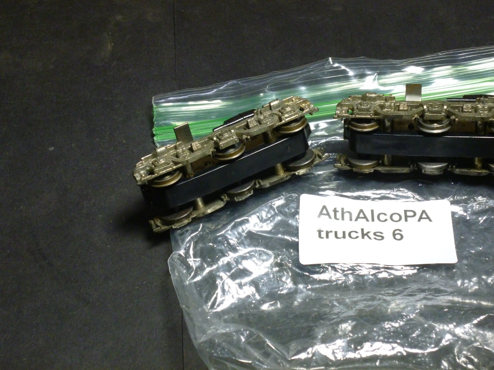 Ho Athearn Diesel locomotive Alco PA trucks