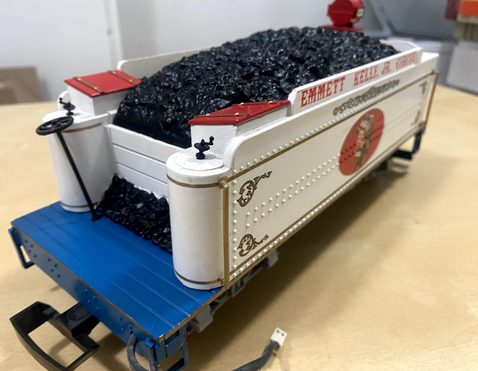 Bachmann G Scale Ringmaster Circus – Emmett Kelly, Jr. Coal Tender Rail Car