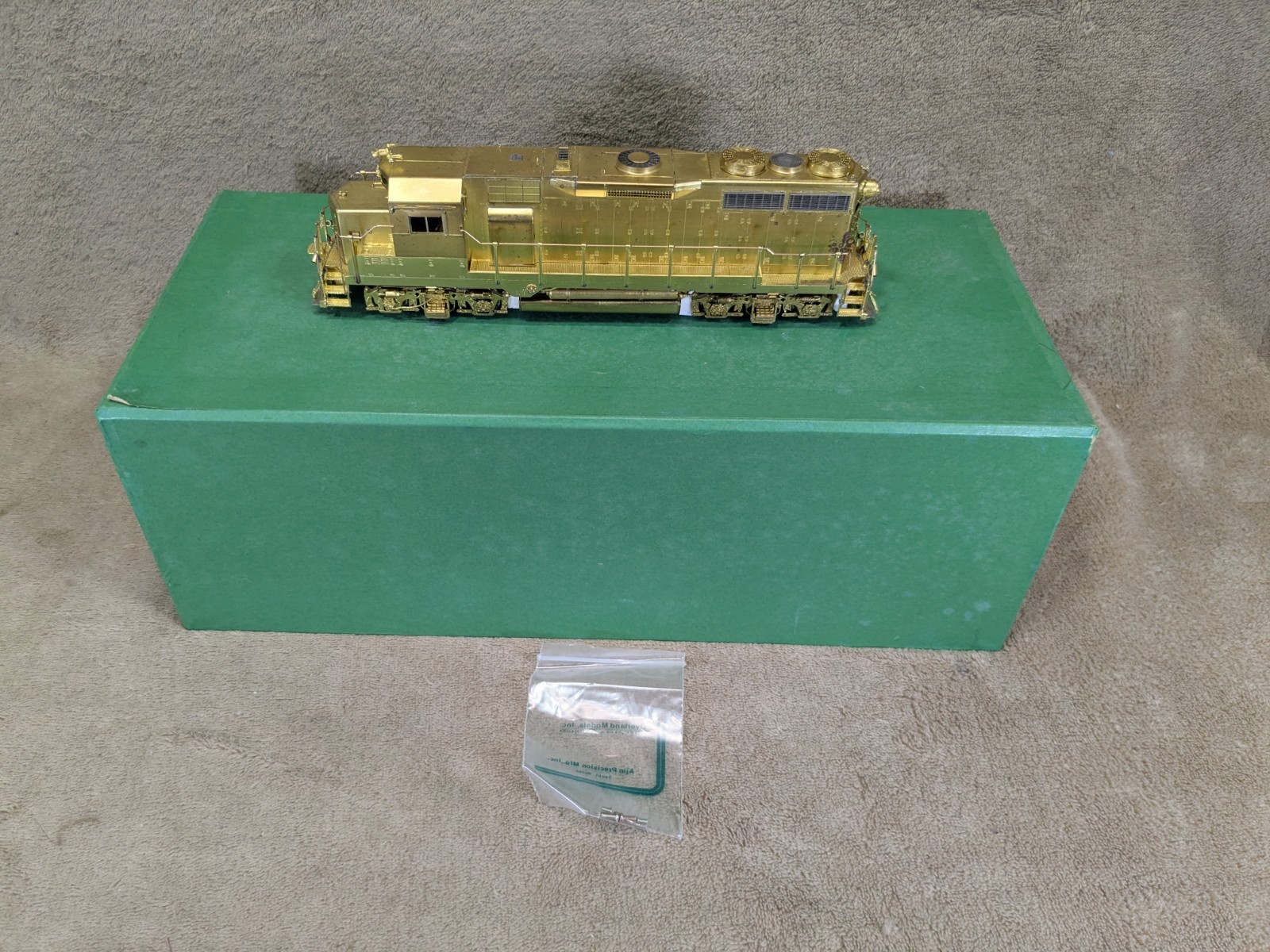 Overland OMI-5059 EMD GP-35 Western Pacific HO Brass Model Unpainted #3001-3010
