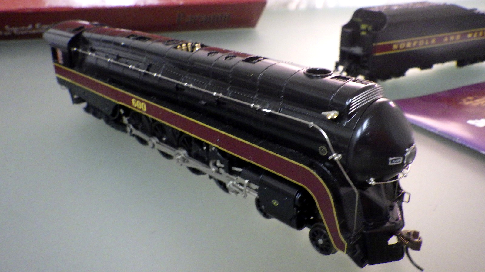 HO-Broadway Limited Imports IIII N&W Class J 4-8-4 Locomotive & Tender DCC/QSI
