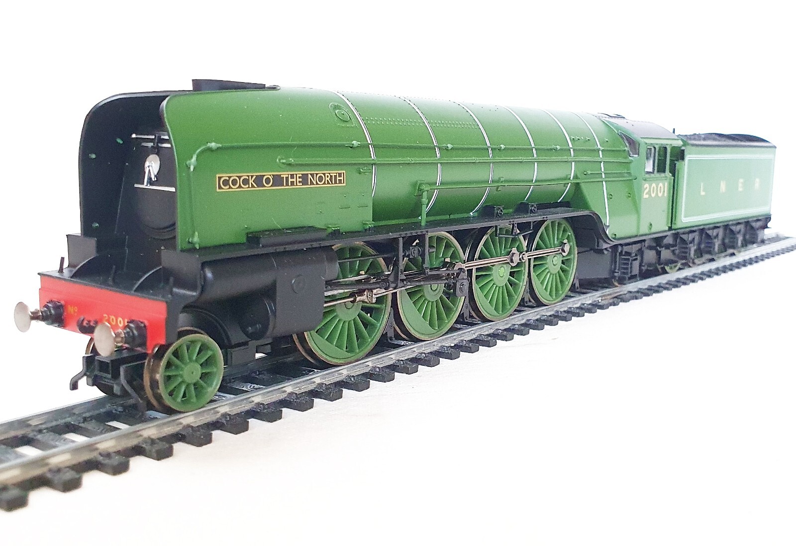 Hornby OO HO British LNER Class P2 “COCK O THE NORTH” 4-8-2 Steam Locomotive MIB
