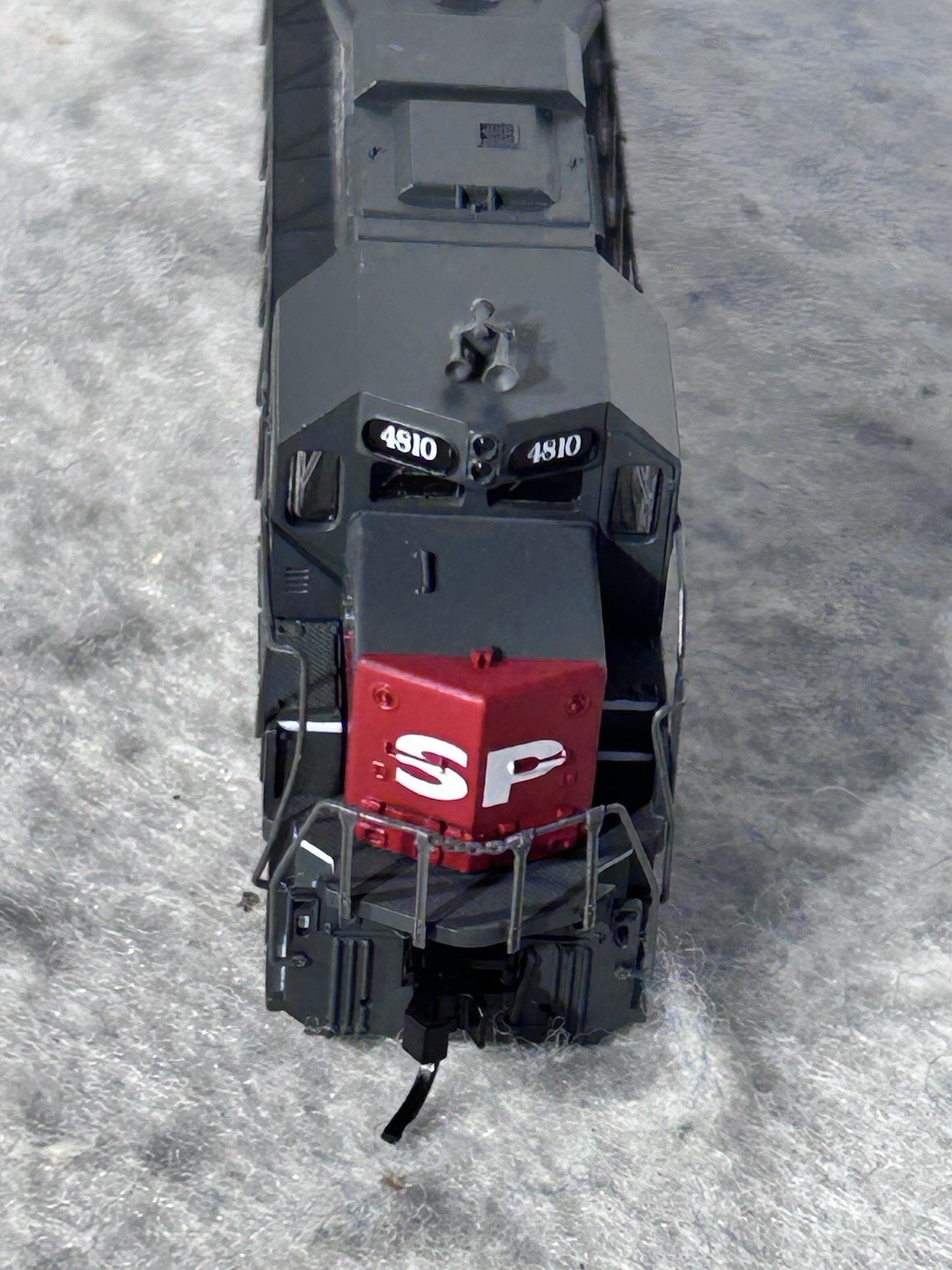 Beautiful Southern Pacific RR Bloody Nose Scheme GP-38-2 Diesel Engine N Gauge