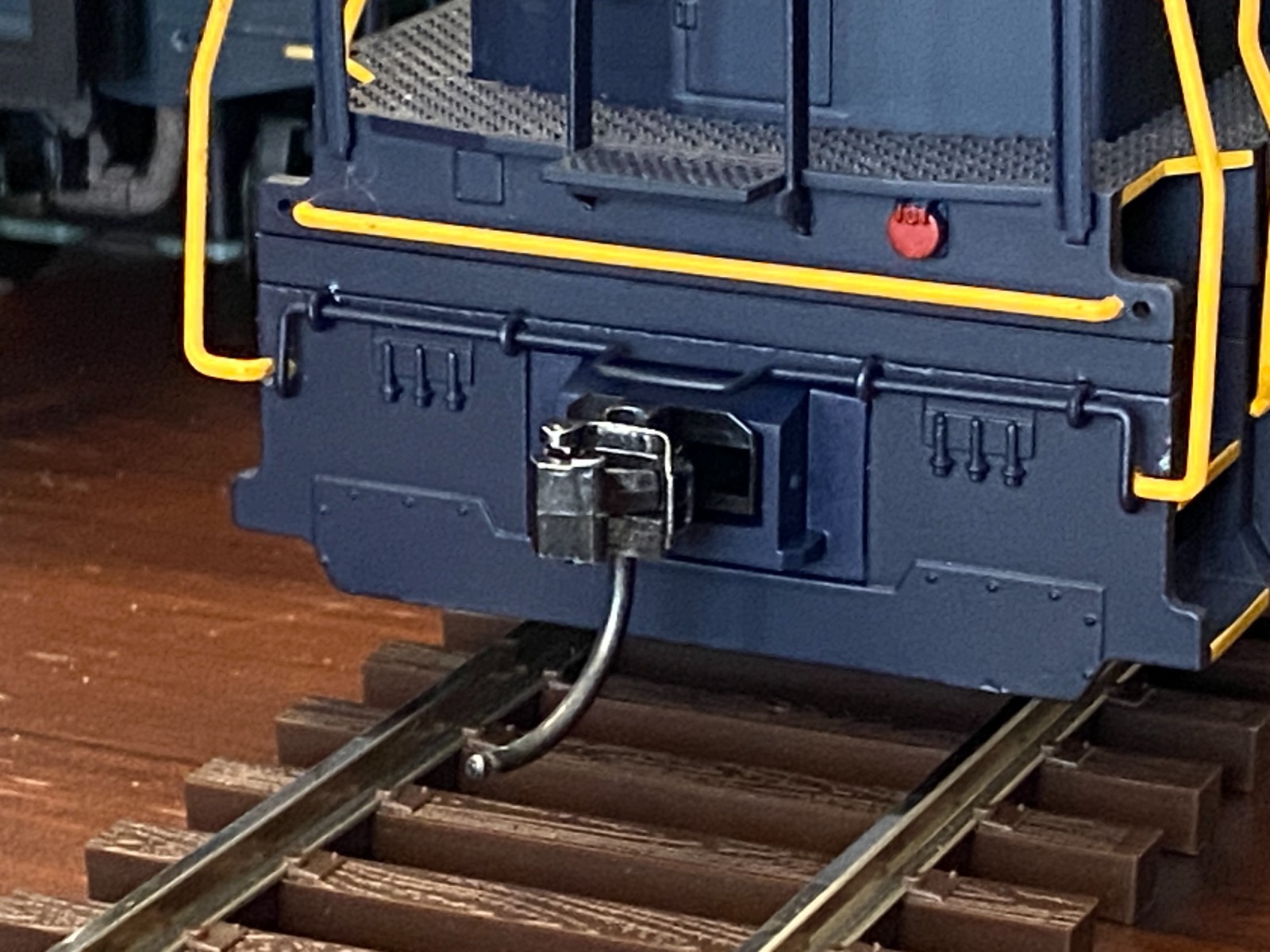 Atlas O Scale 2 Rail U23B Coupler Pocket Filler