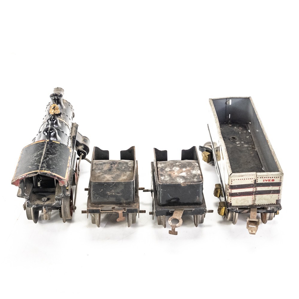 Ives 1118 Electric Steam Locomotive w/ Tenders & Cars O-Gauge