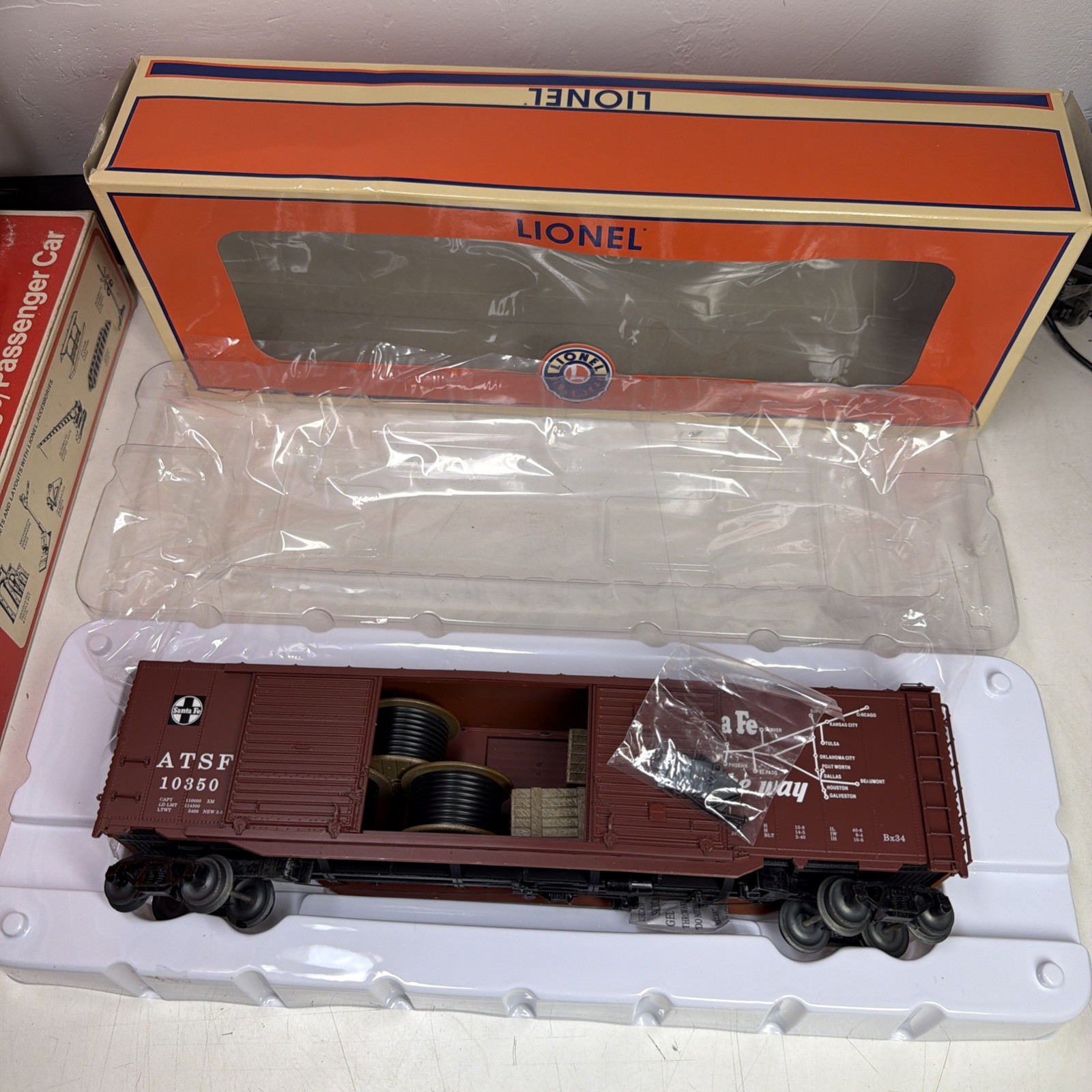 Lionel Santa Fe El Capitan 50ft Boxcar 10350 1926433 O Gauge