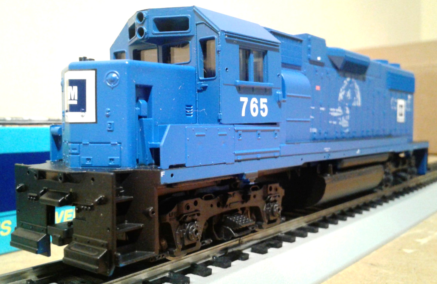 HO SCALE ATHEARN EMD GP38-2 EMD LEASE EX. CONRAIL EMDX #765 4648