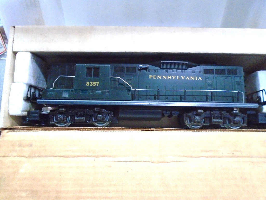 Lionel #6-8357 Pennsylvania GP-9 Diesel Locomotive #8357