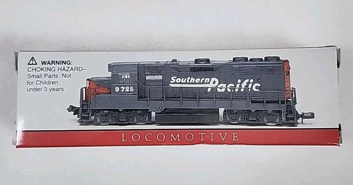 Southern Pacific Locomotive #9725 Model Train No 418 High Speed N Scale New