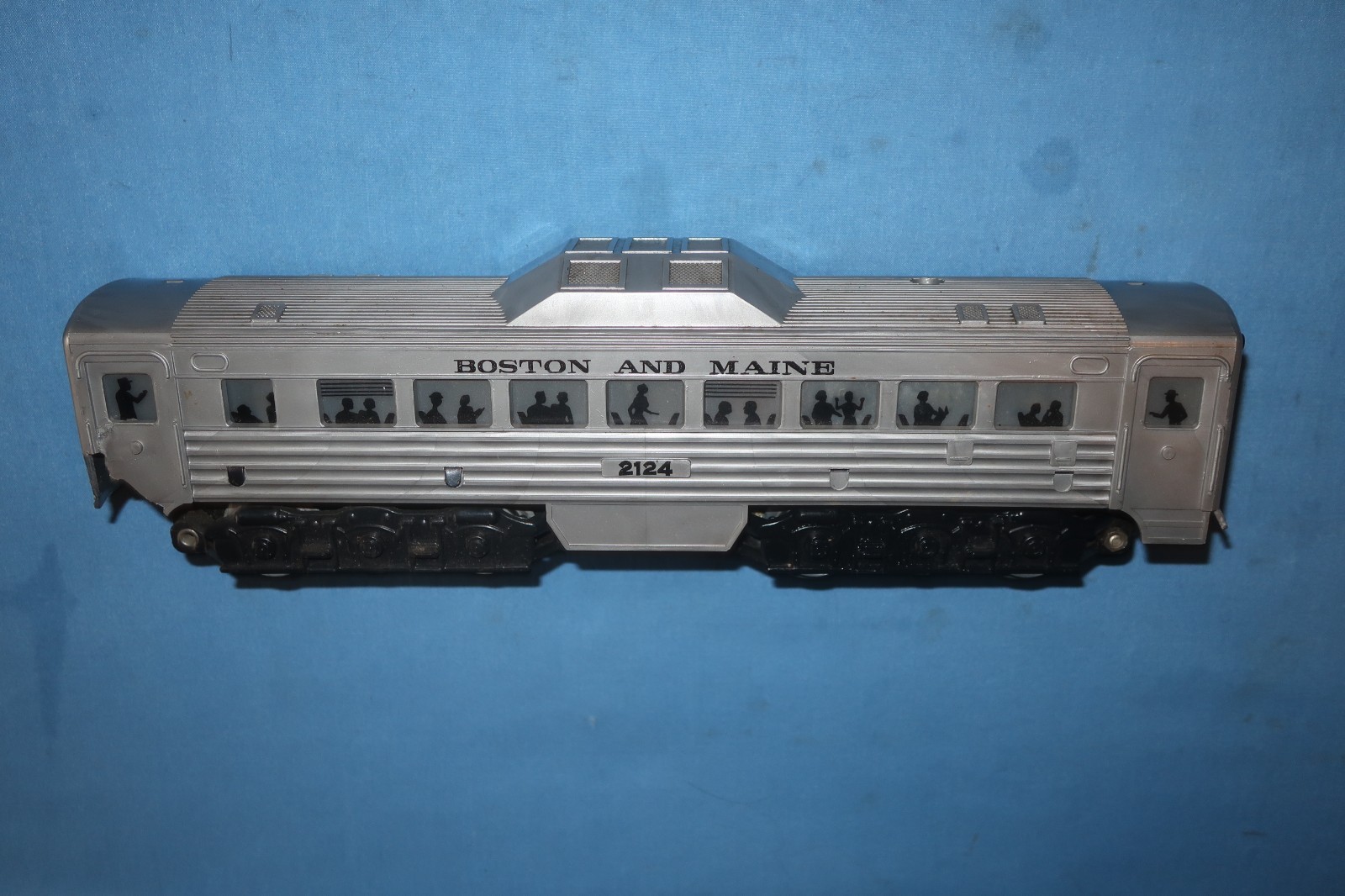 Marx #2124 Boston and Maine Budd Car. Runs well