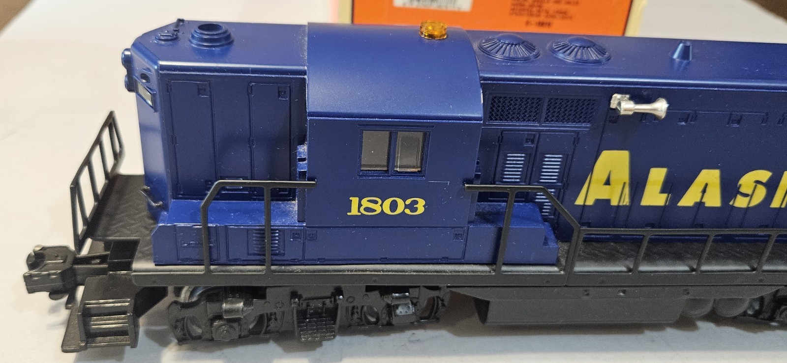 Lionel 6-18878 O-Gauge Alaska GP-7 1803 Locomotive & OB ~ Untested ~ Our# XS318