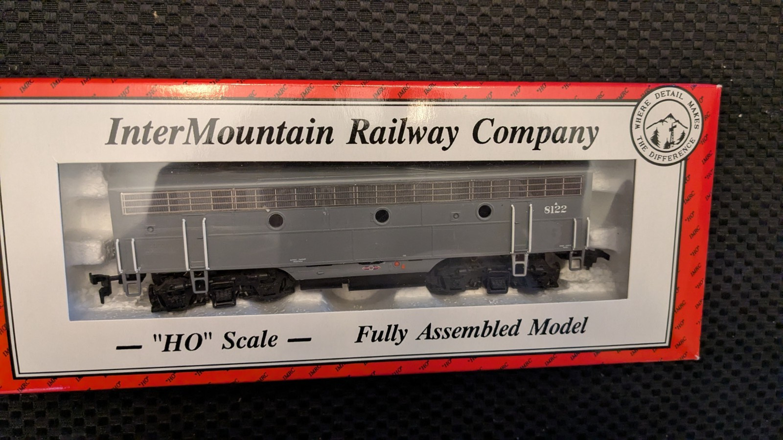 InterMountain/ Athearn HO EMD F7-B DUMMY Locomotive, SP #8122