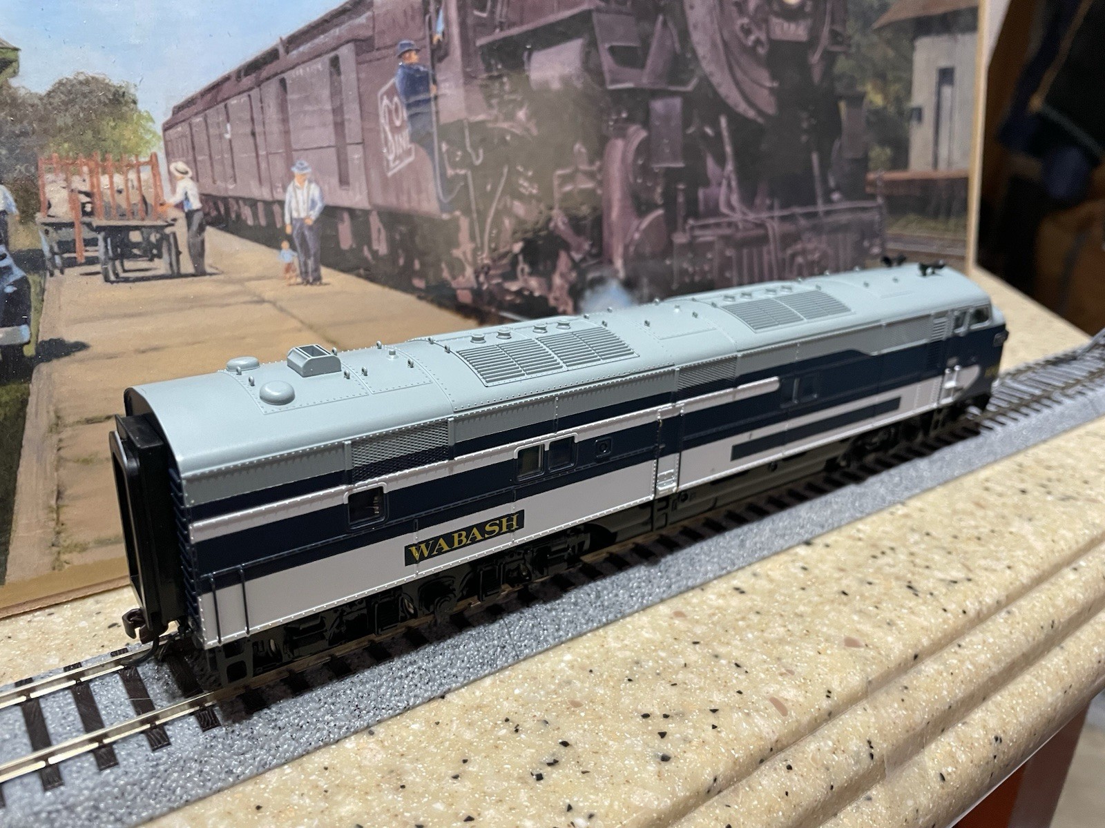 Broadway Limited 750 HO Scale EMD E7A, WABASH #1001 DC/DCC Quanta 3 Sound