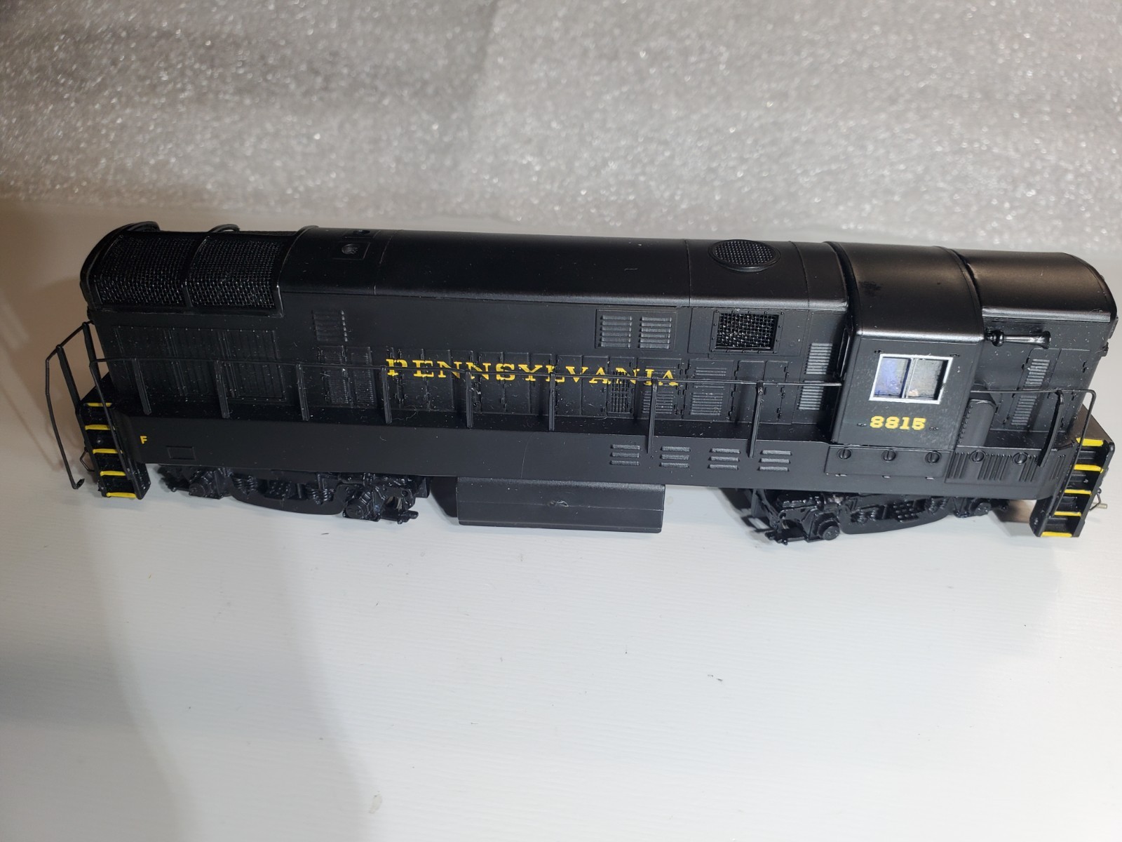 ho Bachmann Pennsy FM H16-44 Trainmaster Diesel Locomotive-Dummy-Good Condition