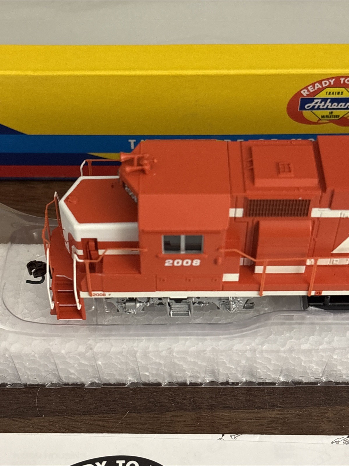 Athearn RTR Toledo, Peoria, & Western EMD GP38-2 Diesel Road Switcher #2008 New