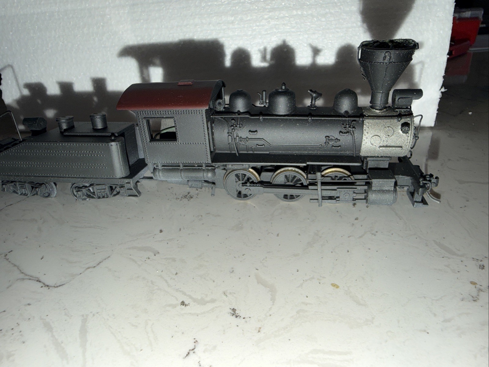 roundhouse 0-6-0 steam locomotives 2 & 3rd Tender