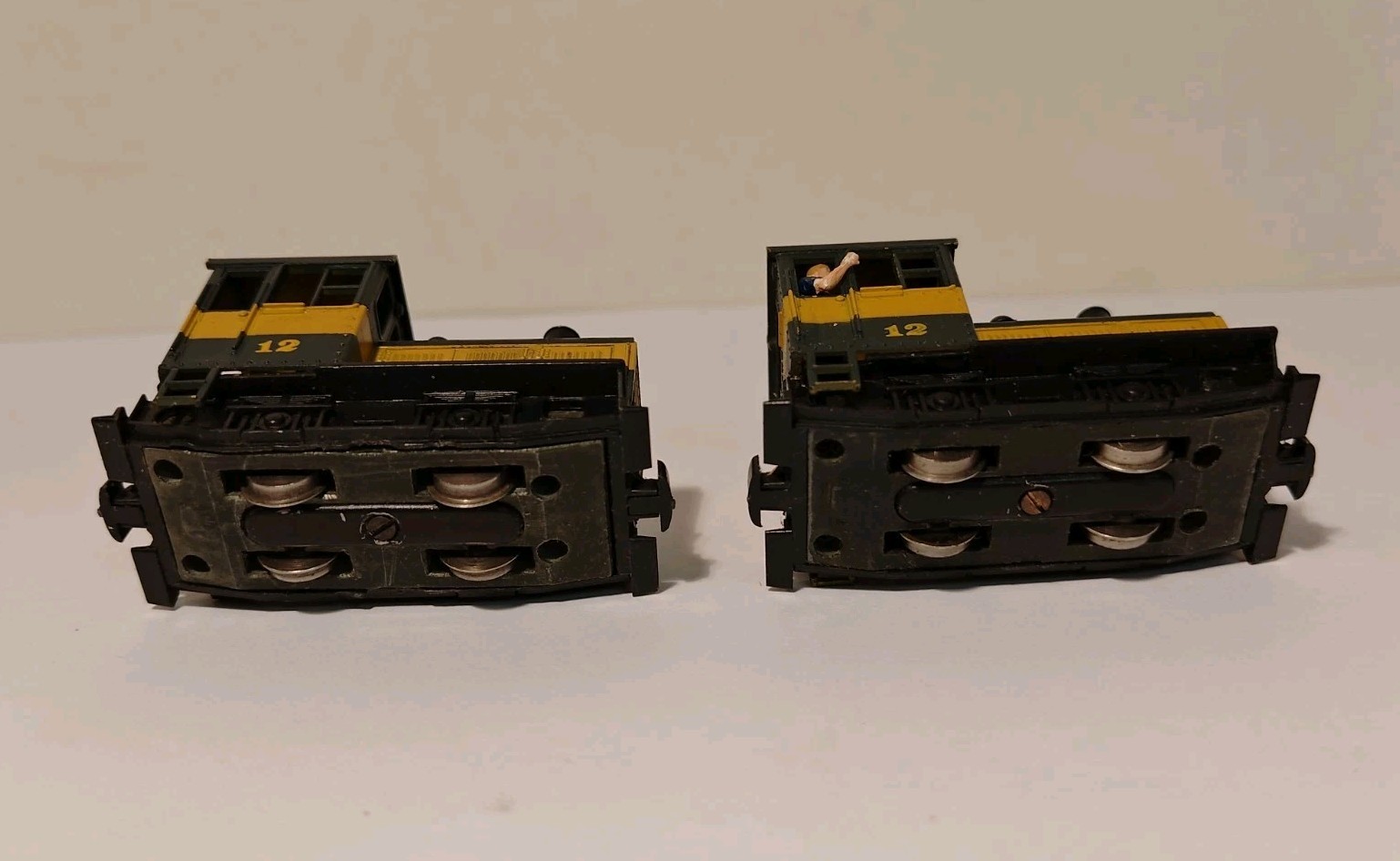 AHM HOn30 Minitrains Plymouth Narrow Gauge Diesel Switcher Locomotive Set Of 2