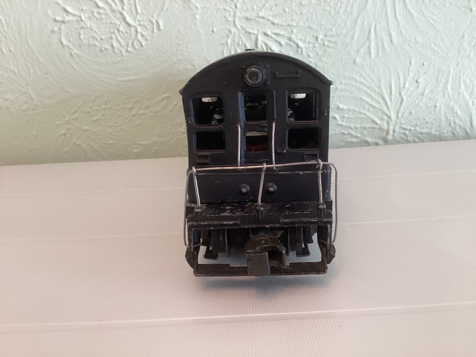 Vintage Lionel 623 AT & S.F. Locomotive NW-2 Diesel Switcher