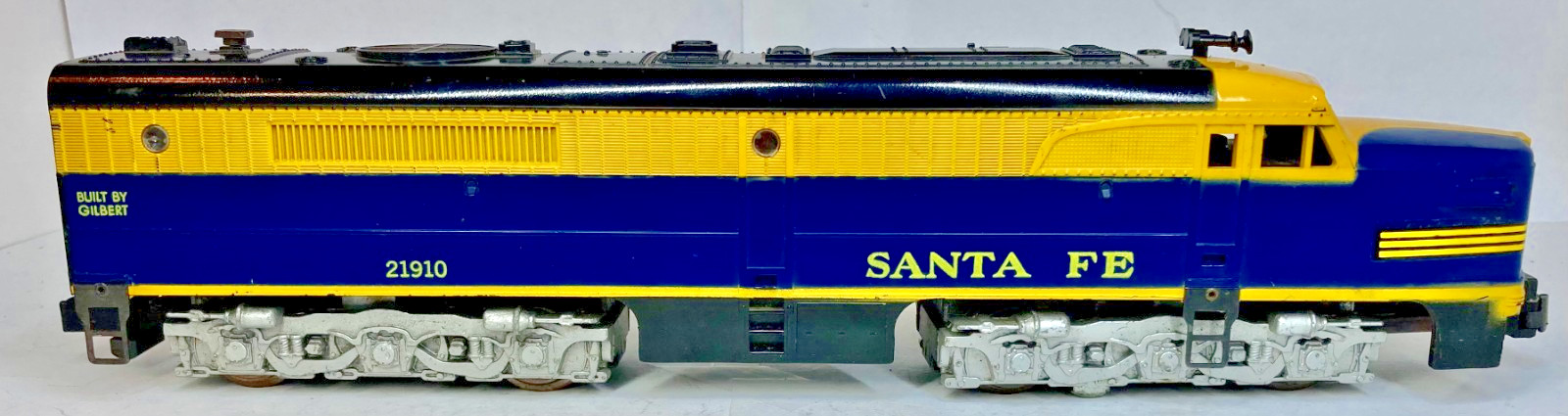 Amer Flyer 21910/21910-1/21910-2 + 21720 Santa Fe Alco PA-PB-PB-PA Diesel Locos!