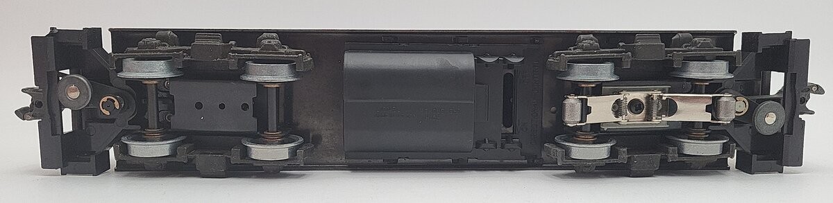 Lionel 6-8355 O Gauge Santa Fe GP-20 Non-Powered Diesel Locomotive w/Horn #8355