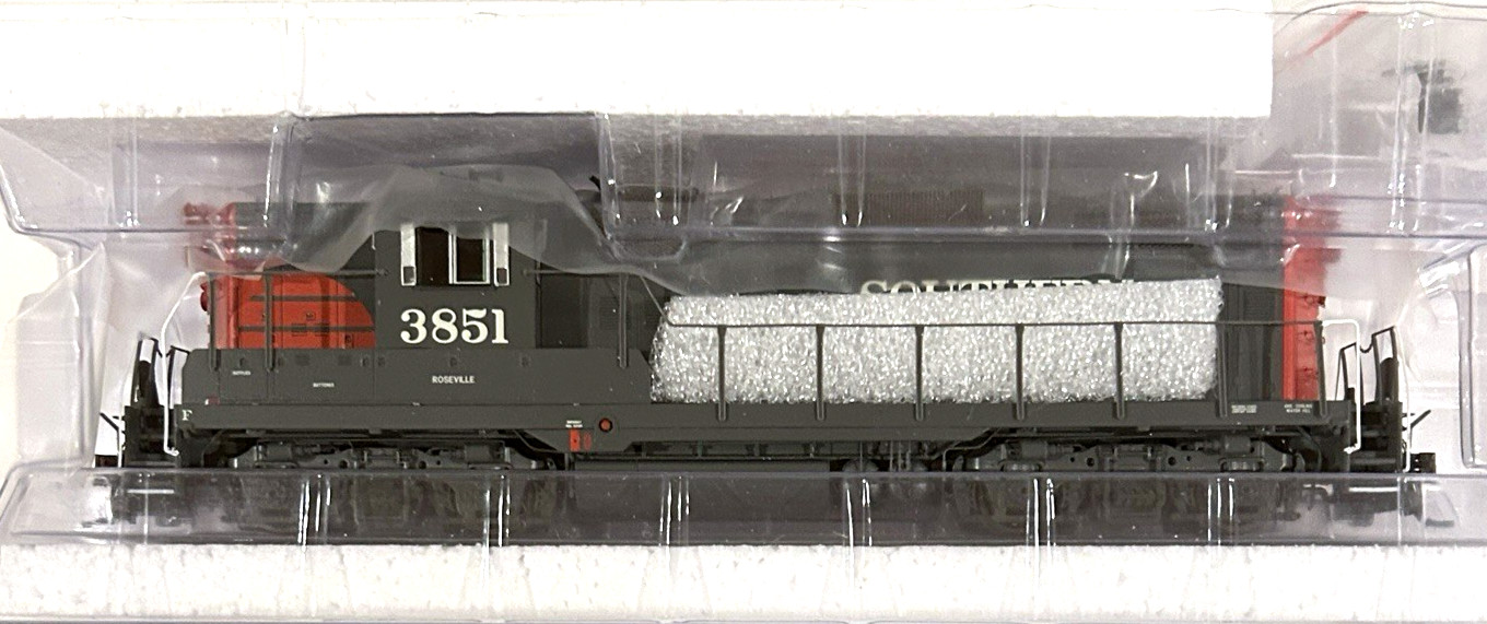 HO Scale Athearn Genesis G62482 Southern Pacific SP GP9 Phase III #3851