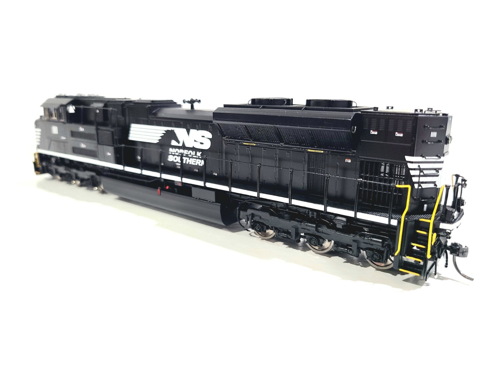 Division Point NS EMD SD70ACe Norfolk Southern #1111 HO Brass #DP-2405.0 DCC